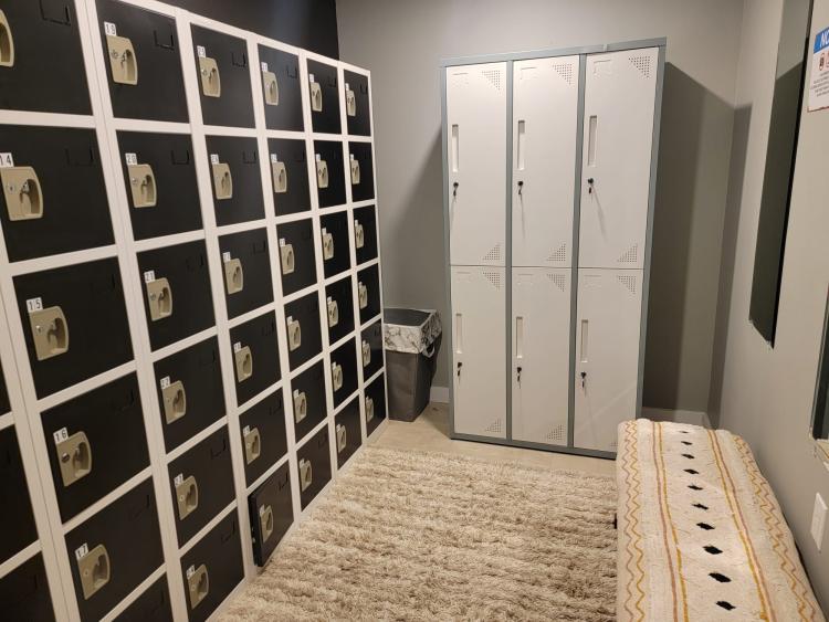 lockers at jo and david swingers parties